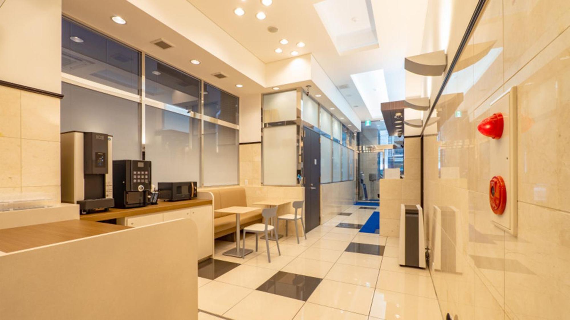 Toyoko Inn Tokyo Eki Yaesu Kita Guchi ภายนอก รูปภาพ